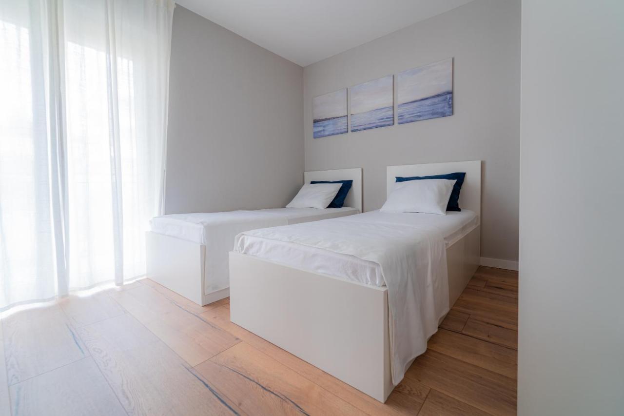 Luxury Apartment Laluna Kamen 外观 照片