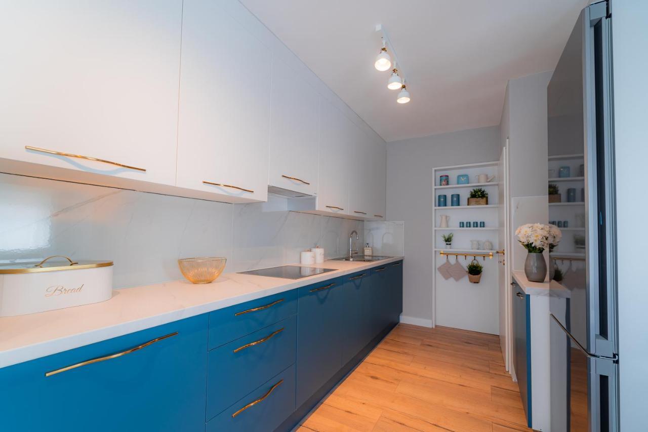Luxury Apartment Laluna Kamen 外观 照片